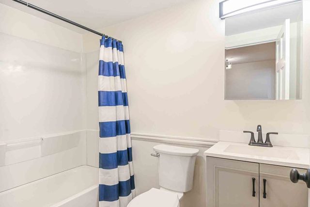 90 Fleet St Apt 3-5, Portsmouth, NH 03801