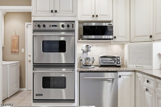 863 Papen Rd, Bridgewater Twp., NJ 08807