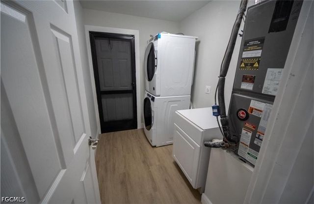 6036 Birnam Wood LN, Fort Myers, FL 33908