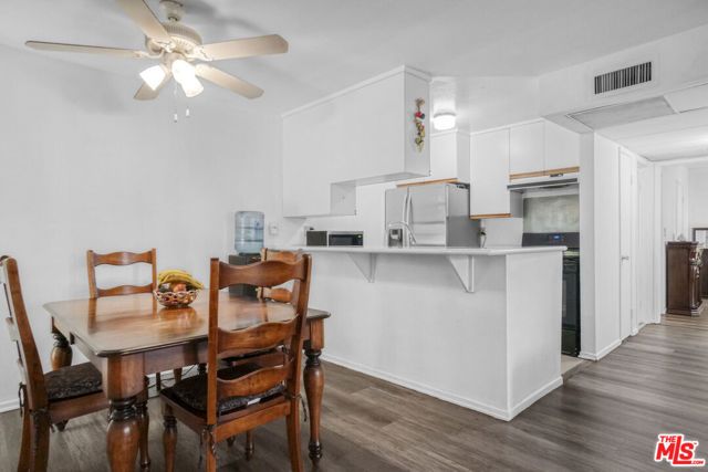 20134 Leadwell Street 156, Winnetka (los Angeles), CA 91306