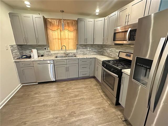 1523 Sagewood Circle, Stone Mountain, GA 30083