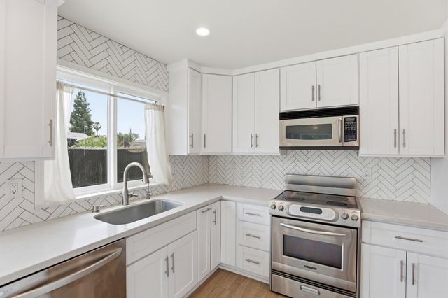 7310 Sunwood Way, Citrus Heights, CA 95621