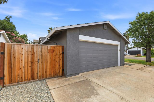 7310 Sunwood Way, Citrus Heights, CA 95621