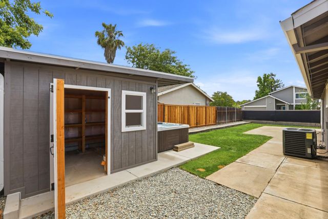 7310 Sunwood Way, Citrus Heights, CA 95621