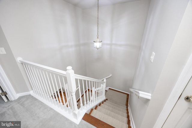 172 PENNS MANOR DR, Kennett Square, PA 19348
