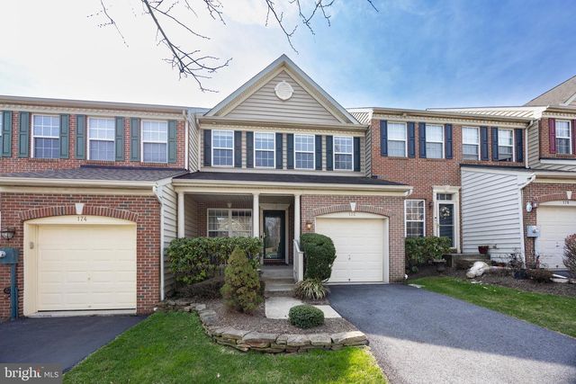 172 PENNS MANOR DR, Kennett Square, PA 19348