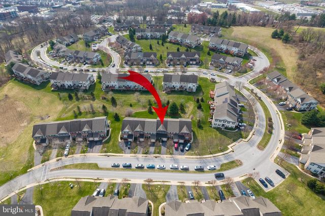 172 PENNS MANOR DR, Kennett Square, PA 19348