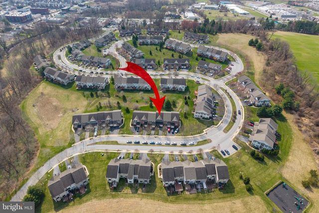 172 PENNS MANOR DR, Kennett Square, PA 19348