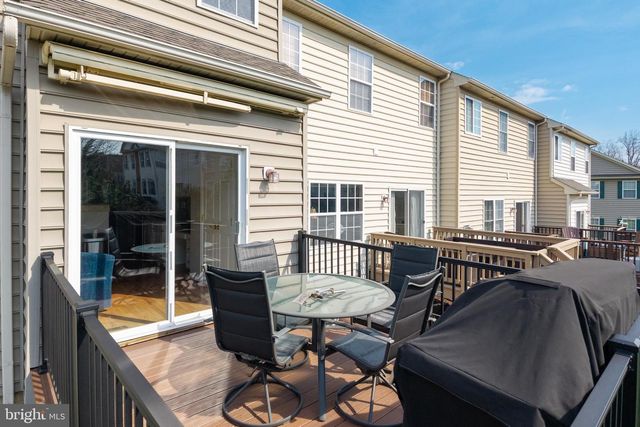 172 PENNS MANOR DR, Kennett Square, PA 19348
