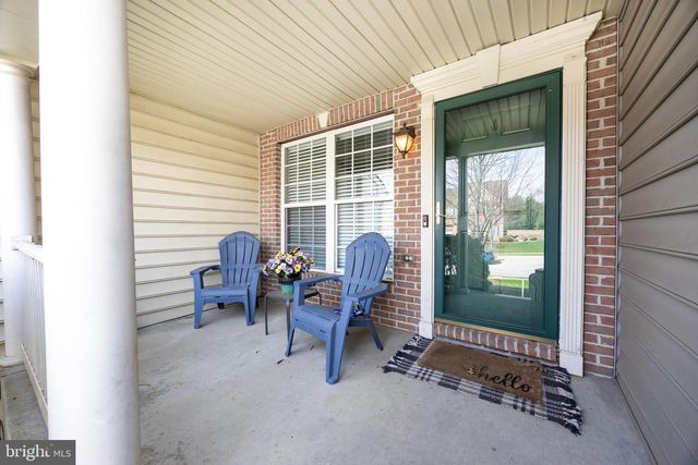172 PENNS MANOR DR, Kennett Square, PA 19348