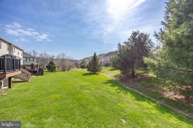 172 PENNS MANOR DR, Kennett Square, PA 19348