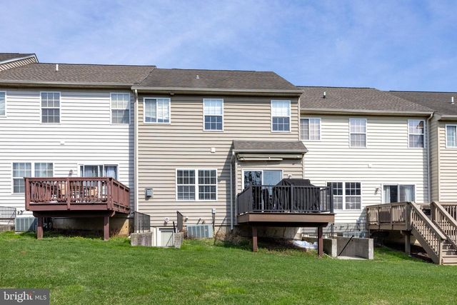172 PENNS MANOR DR, Kennett Square, PA 19348