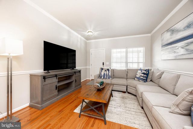 172 PENNS MANOR DR, Kennett Square, PA 19348