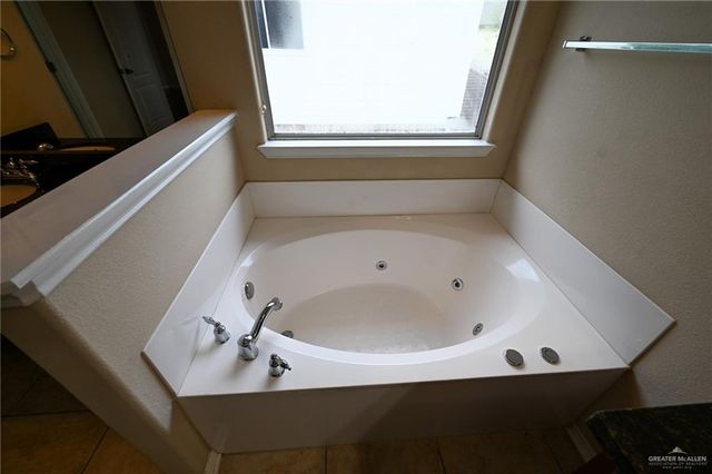 2316 Fairmont Avenue, Mcallen, TX 78504