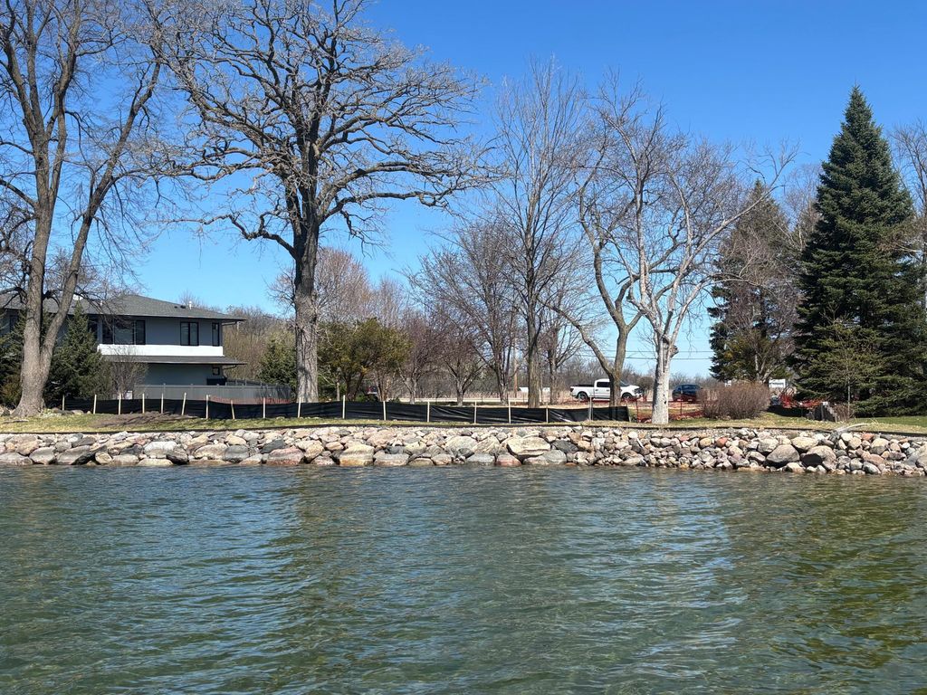 4410 Manitou Road, Tonka Bay, MN 55331 — photo 3