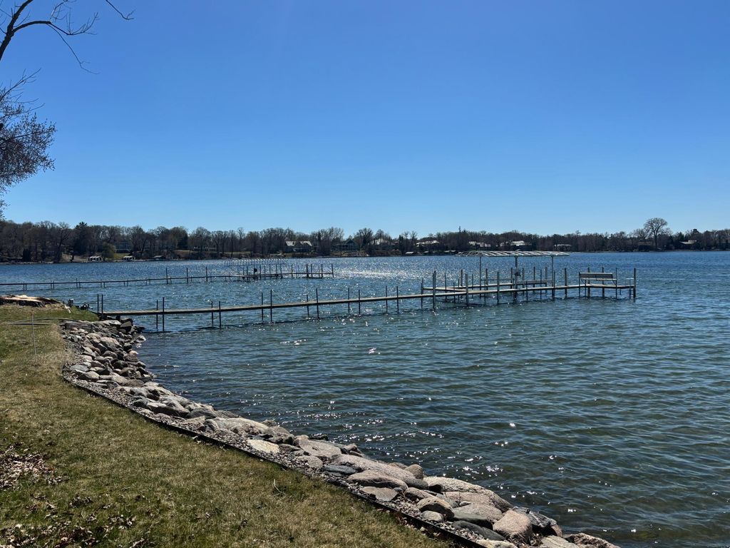 4410 Manitou Road, Tonka Bay, MN 55331 — photo 4