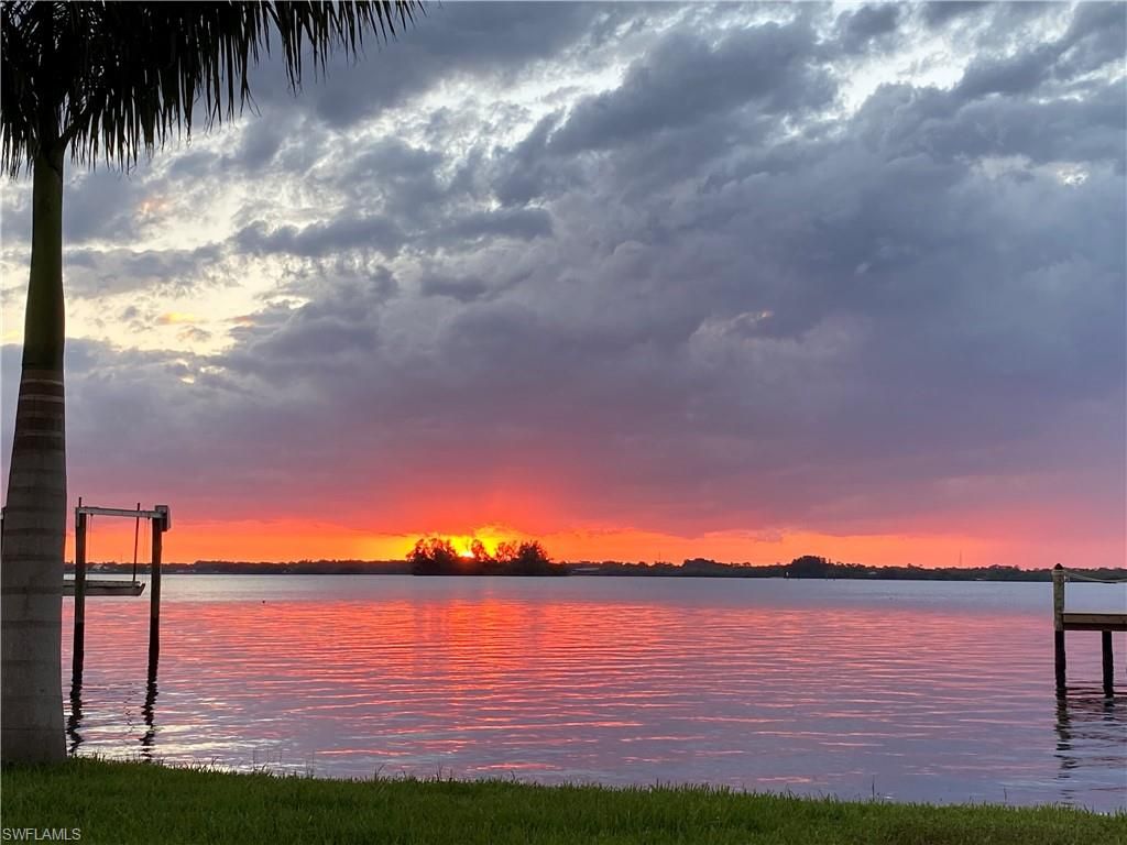 4449 E Riverside DR, FORT MYERS, FL 33905 — exterior