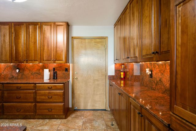 4220 N FERNHILL Circle, Tucson, AZ 85750