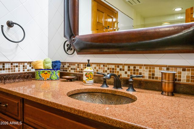 4220 N FERNHILL Circle, Tucson, AZ 85750