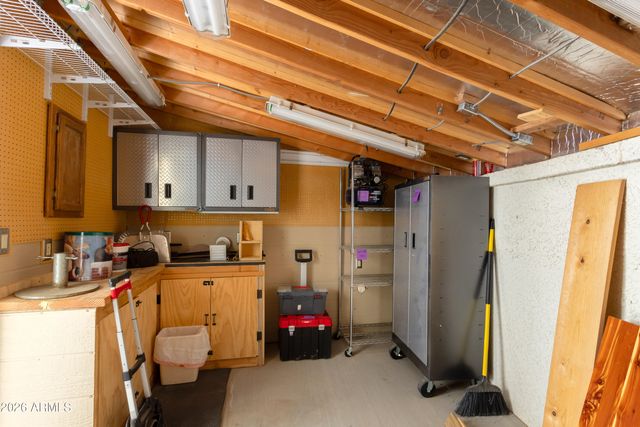 4220 N FERNHILL Circle, Tucson, AZ 85750