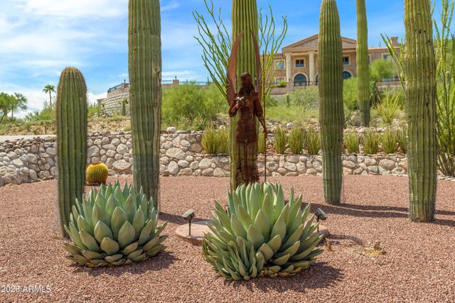 4220 N FERNHILL Circle, Tucson, AZ 85750