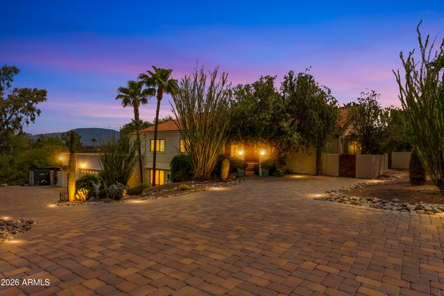4220 N FERNHILL Circle, Tucson, AZ 85750