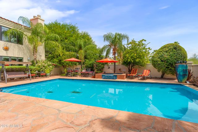 4220 N FERNHILL Circle, Tucson, AZ 85750