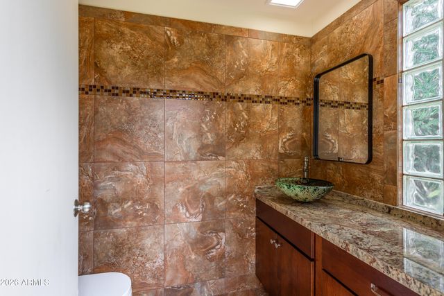 4220 N FERNHILL Circle, Tucson, AZ 85750
