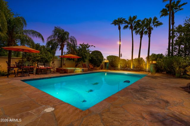 4220 N FERNHILL Circle, Tucson, AZ 85750
