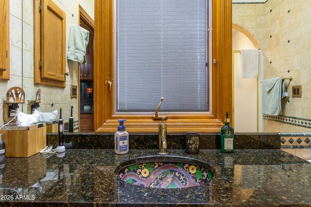 4220 N FERNHILL Circle, Tucson, AZ 85750