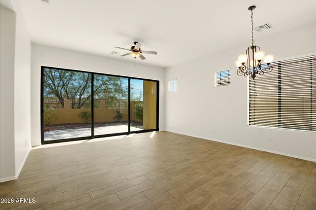 1813 N Red Cliff --, Mesa, AZ 85207