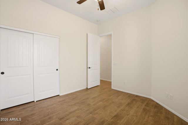 1813 N Red Cliff --, Mesa, AZ 85207