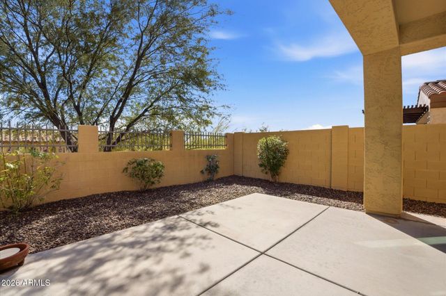 1813 N Red Cliff --, Mesa, AZ 85207