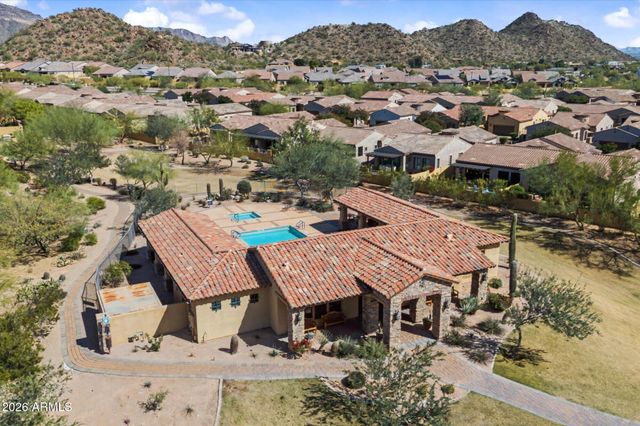 1813 N Red Cliff --, Mesa, AZ 85207