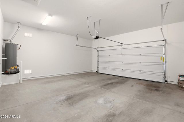 1813 N Red Cliff --, Mesa, AZ 85207