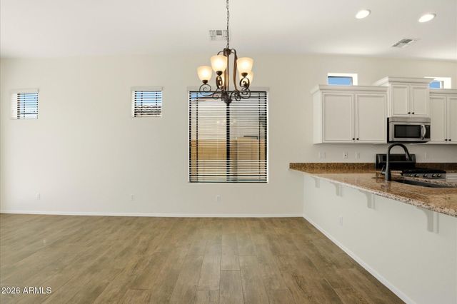 1813 N Red Cliff --, Mesa, AZ 85207