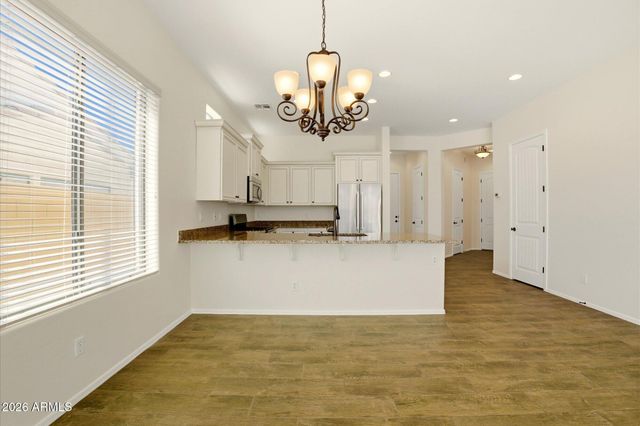 1813 N Red Cliff --, Mesa, AZ 85207