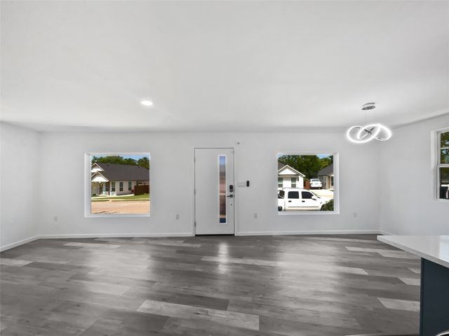 3018 Refugio Avenue, Fort Worth, TX 76106