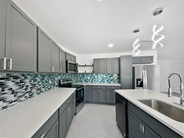 3018 Refugio Avenue, Fort Worth, TX 76106
