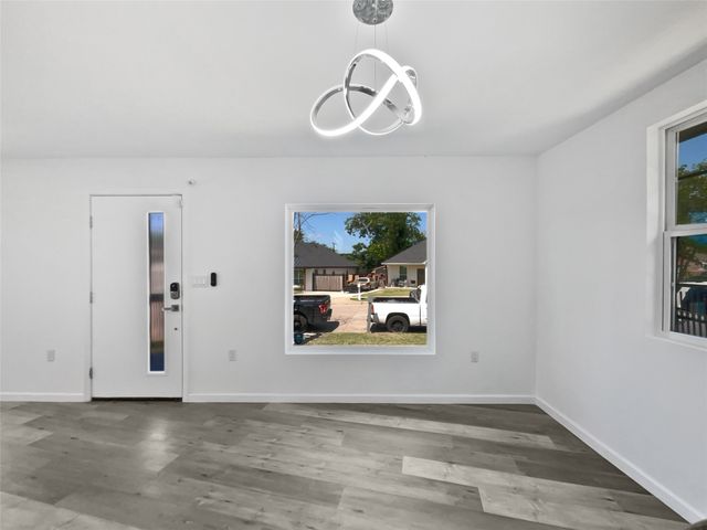 3018 Refugio Avenue, Fort Worth, TX 76106