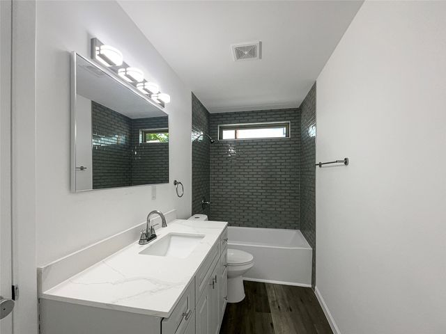 3018 Refugio Avenue, Fort Worth, TX 76106