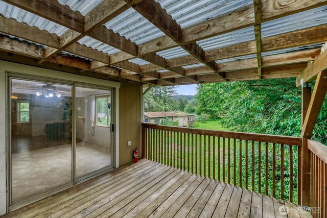 5703 318th Avenue NE, Carnation, WA 98014