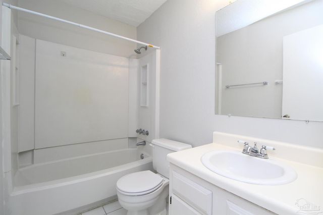 923 Brookside Pl, Pensacola, FL 32503