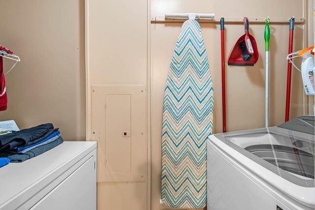 11622 GROVEWOOD AVENUE, Thonotosassa, FL 33592