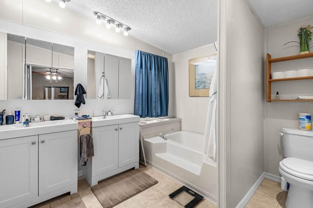 11622 GROVEWOOD AVENUE, Thonotosassa, FL 33592