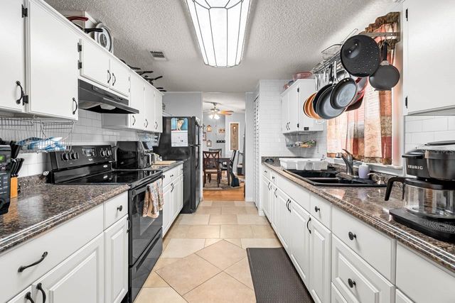 11622 GROVEWOOD AVENUE, Thonotosassa, FL 33592