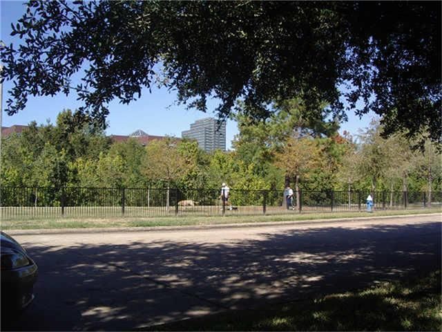 716 Memorial Mews Street C, Houston, TX 77079