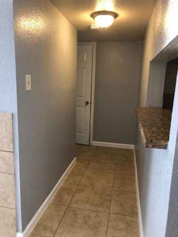 716 Memorial Mews Street C, Houston, TX 77079