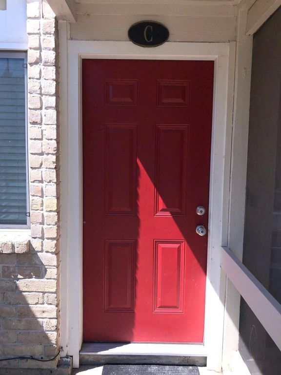 716 Memorial Mews Street C, Houston, TX 77079