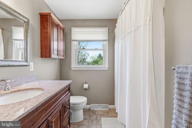 205 MARLBORO RD, Morrisville, PA 19067